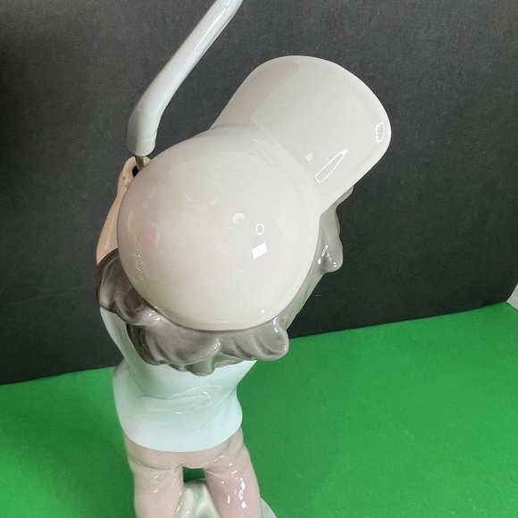 Lladró Sports Billy Golfer Vintage 1982,
Lladró by Jose Roig. Mint Condition - Picture 8 of 17